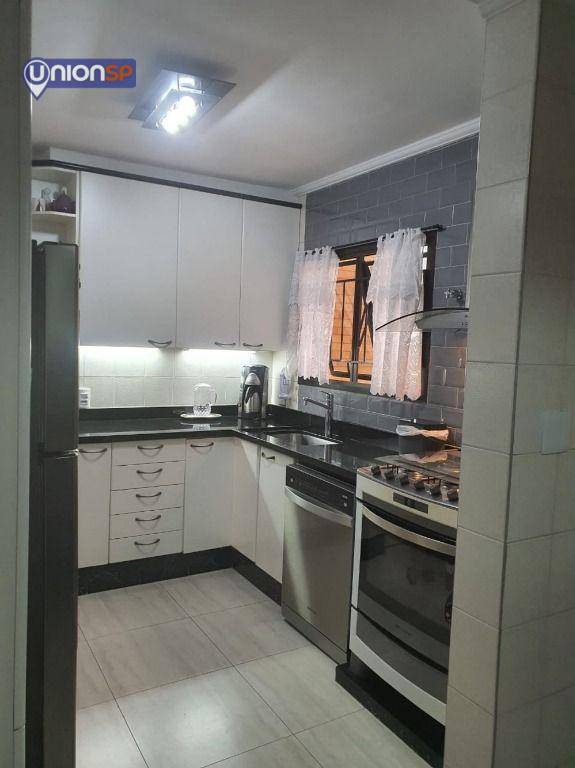 Apartamento à venda com 4 quartos, 140m² - Foto 11