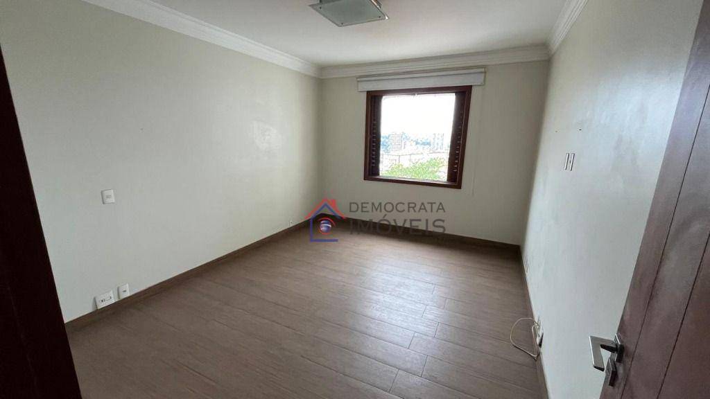 Apartamento à venda com 4 quartos, 230m² - Foto 10