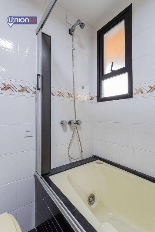 Apartamento à venda com 3 quartos, 184m² - Foto 35