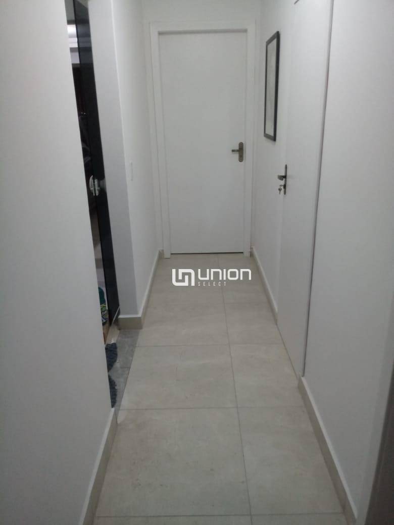 Apartamento à venda com 2 quartos, 79m² - Foto 10