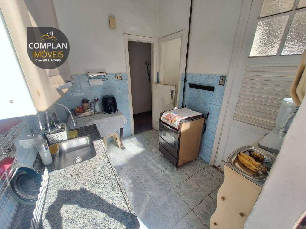 Apartamento à venda com 3 quartos, 75m² - Foto 21