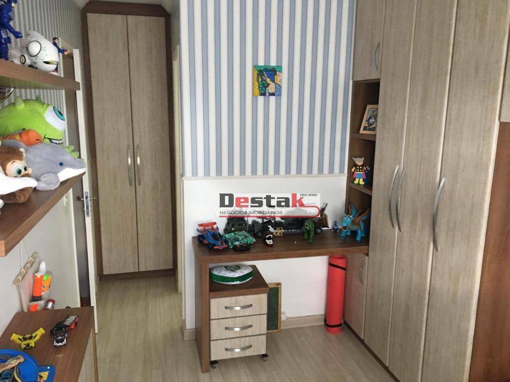 Apartamento à venda com 3 quartos, 130m² - Foto 17