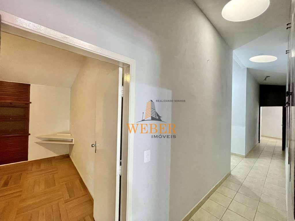 Casa à venda com 4 quartos, 410m² - Foto 26