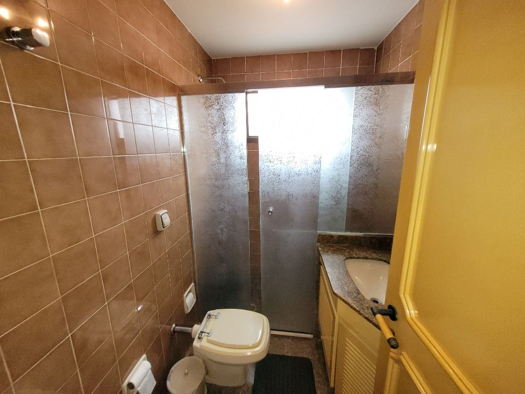 Apartamento à venda com 4 quartos, 216m² - Foto 18