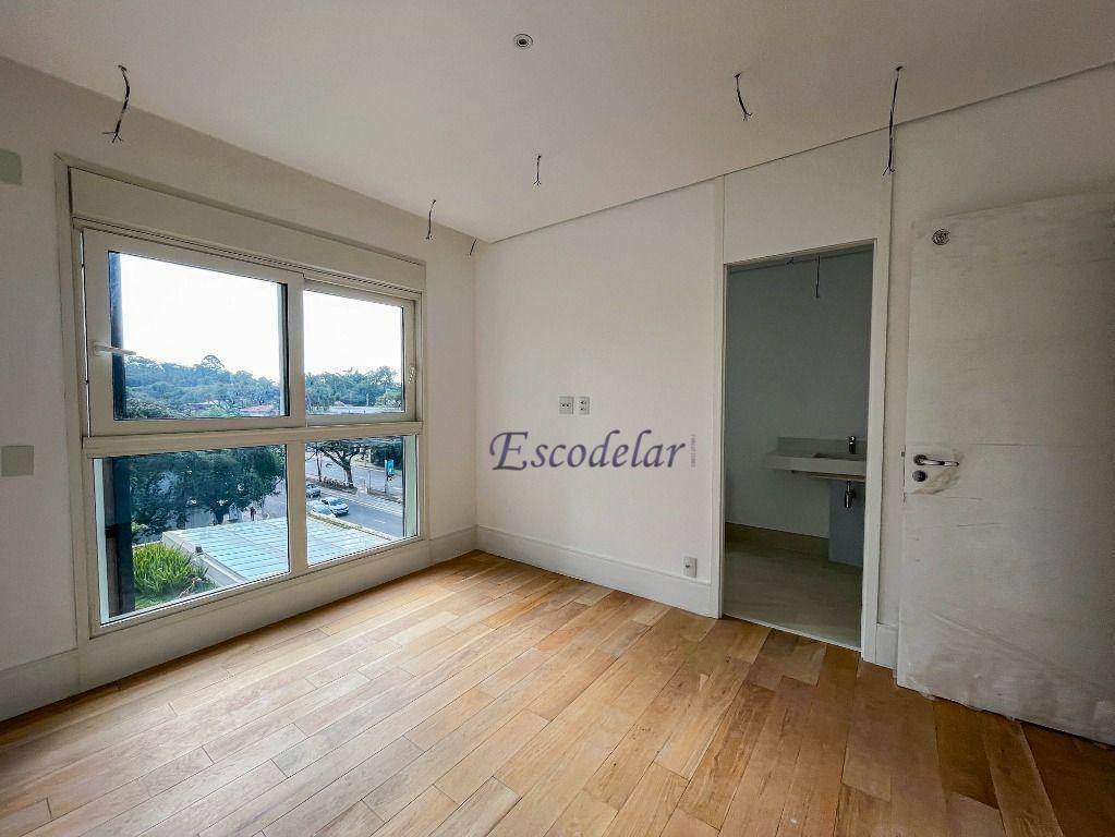 Apartamento à venda com 4 quartos, 227m² - Foto 13