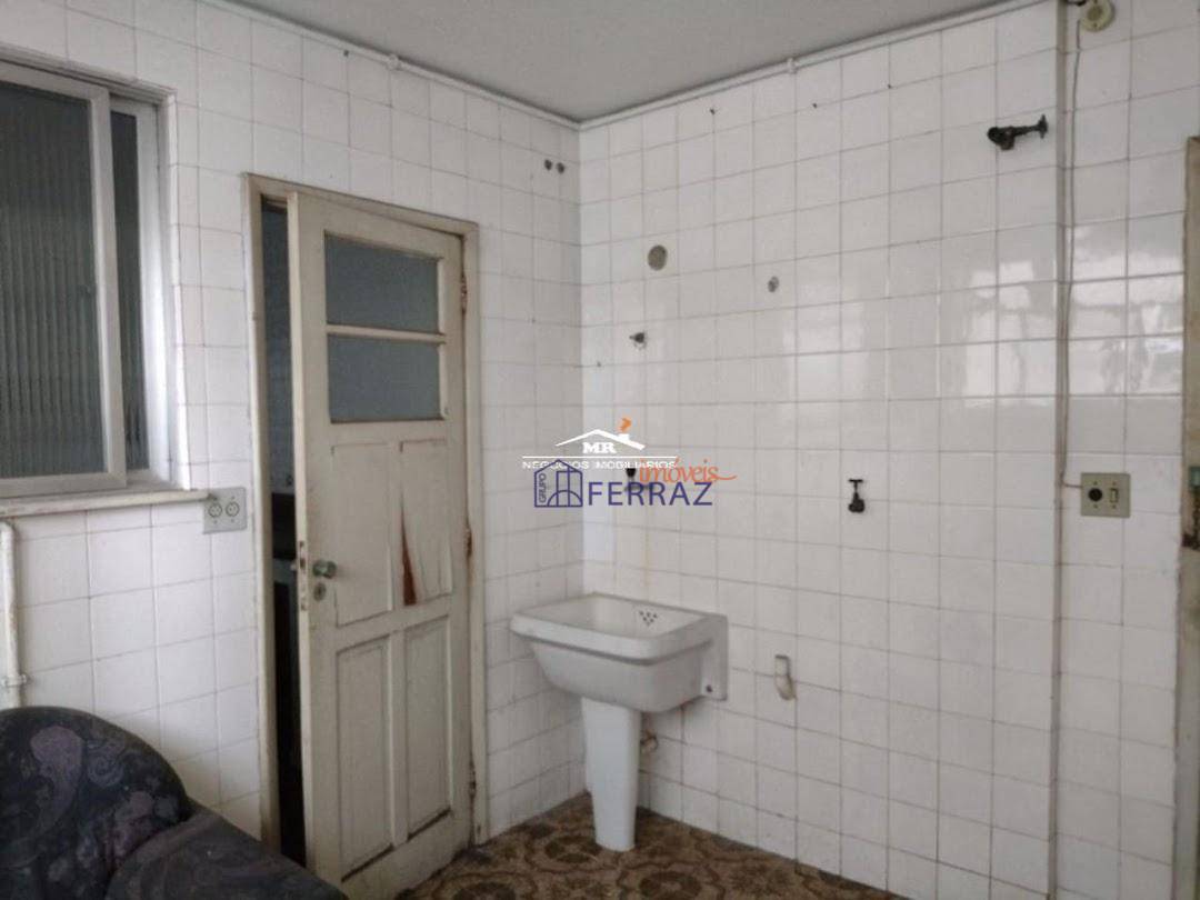 Apartamento à venda com 3 quartos, 167m² - Foto 19