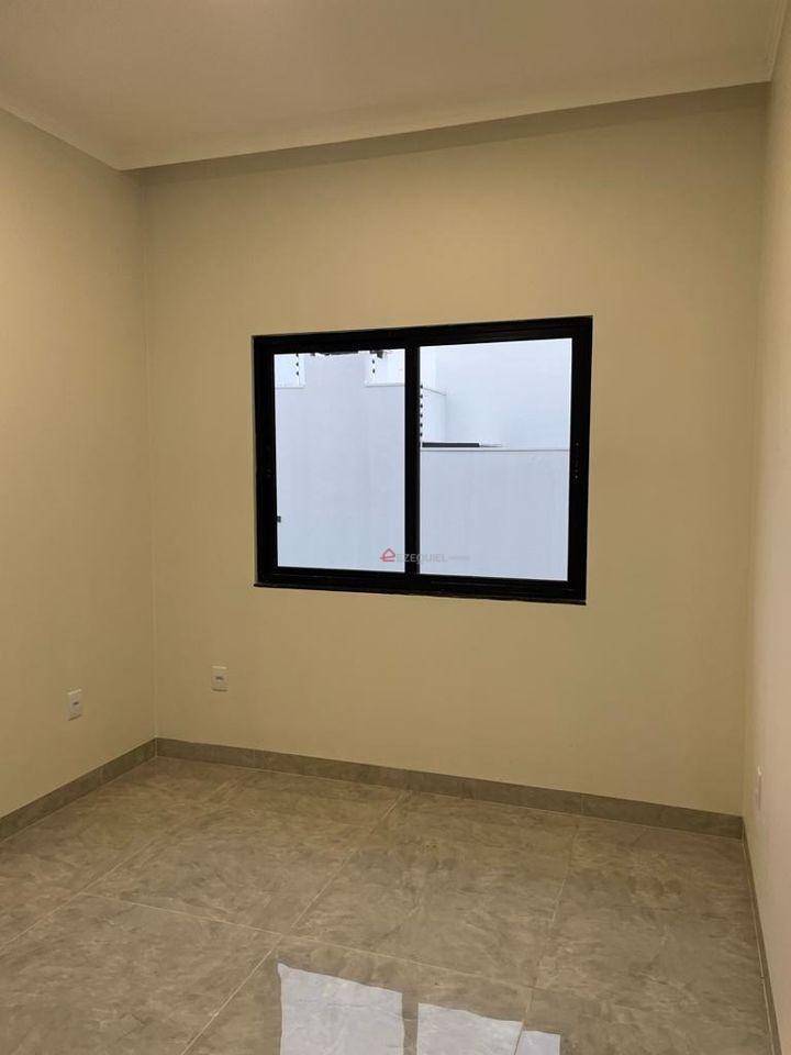 Casa à venda com 3 quartos, 155m² - Foto 4