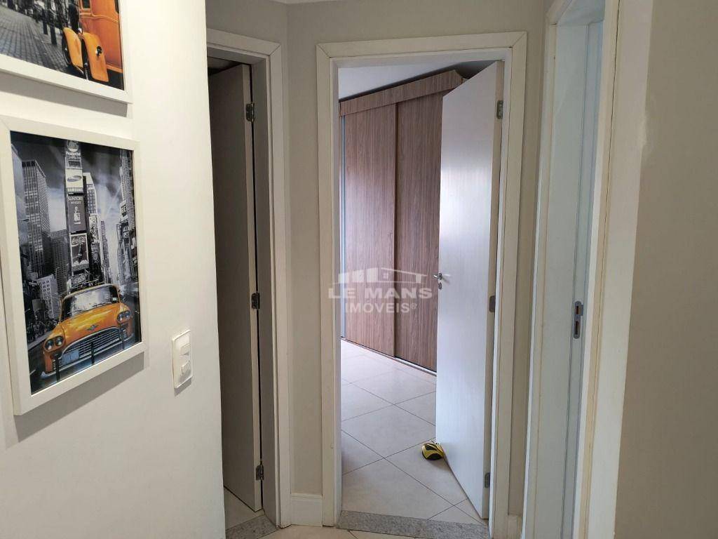 Apartamento à venda com 2 quartos, 62m² - Foto 5