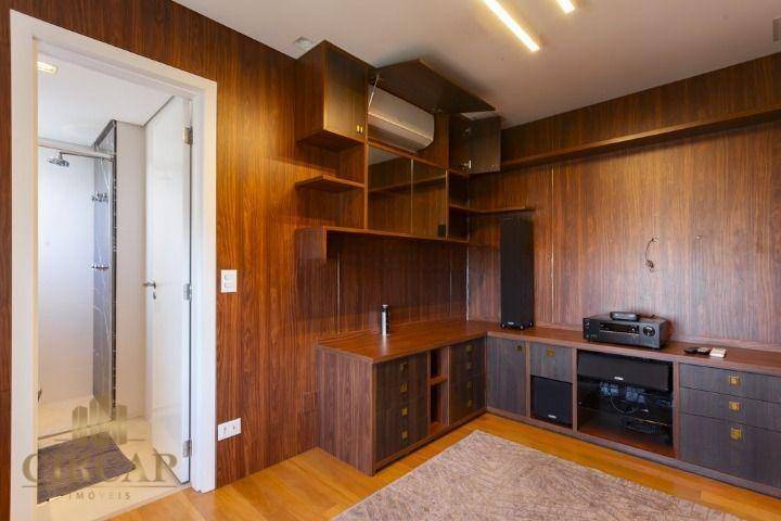 Apartamento à venda e aluguel com 3 quartos, 221m² - Foto 17