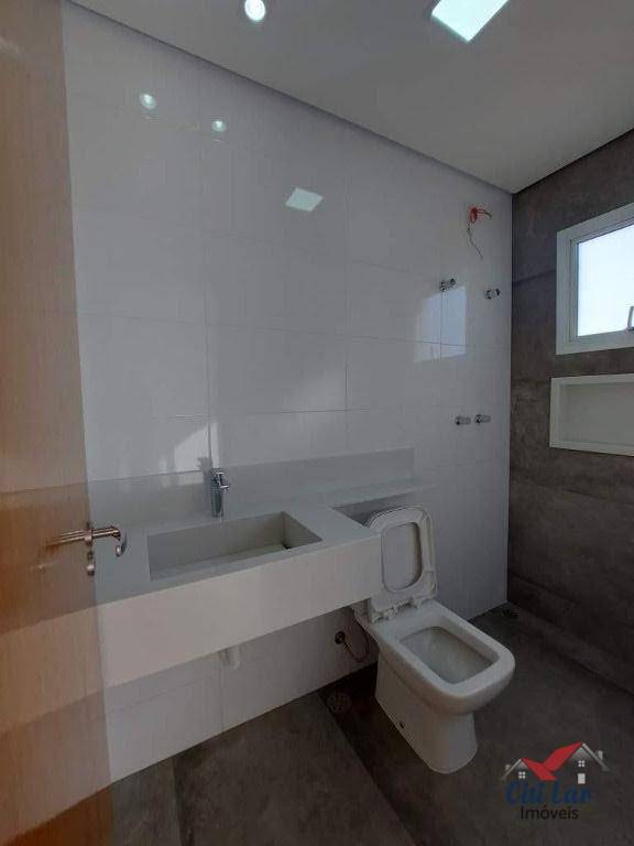 Sobrado à venda e aluguel com 3 quartos, 207m² - Foto 30