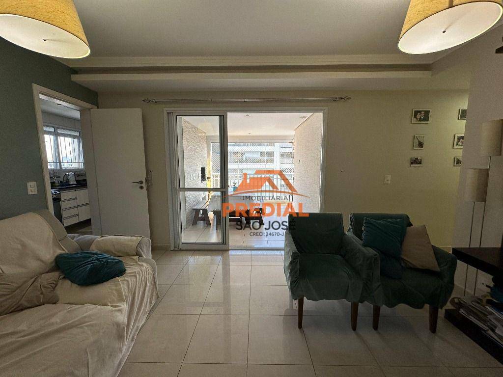 Apartamento à venda com 3 quartos, 90m² - Foto 1