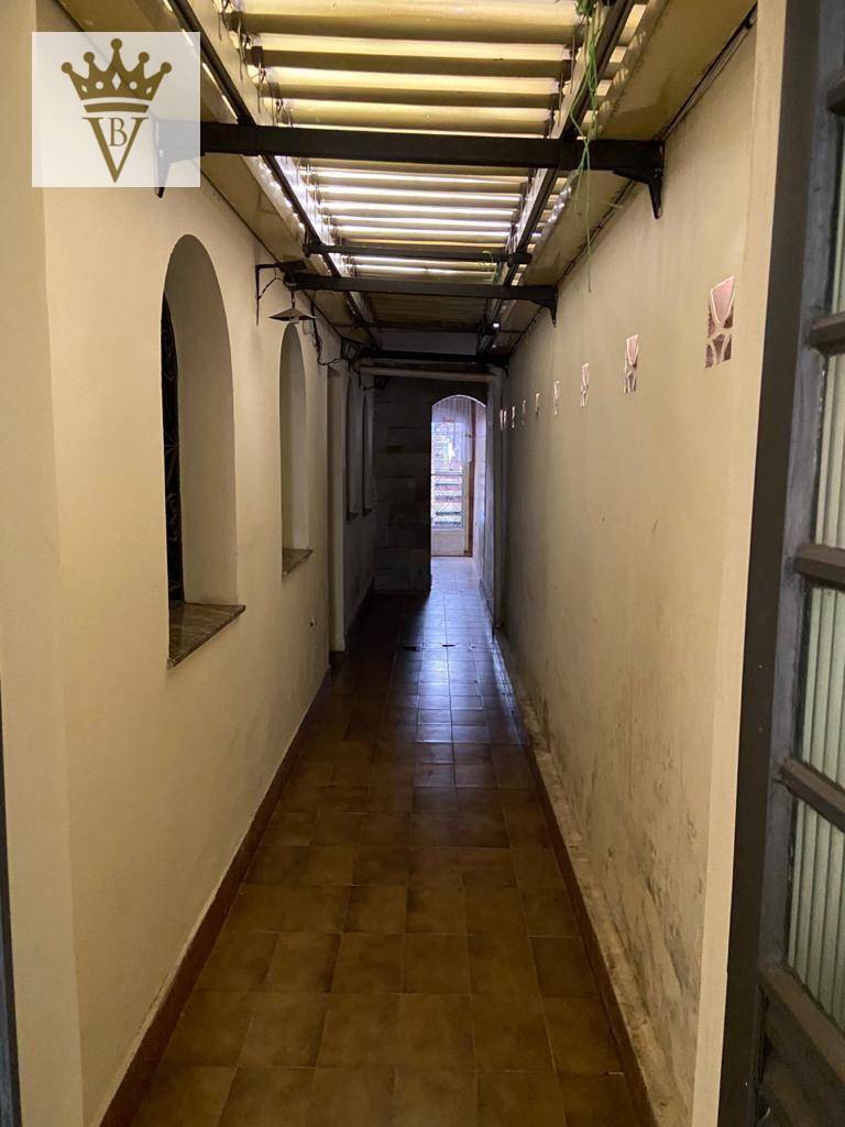 Casa à venda e aluguel com 6 quartos, 260m² - Foto 6