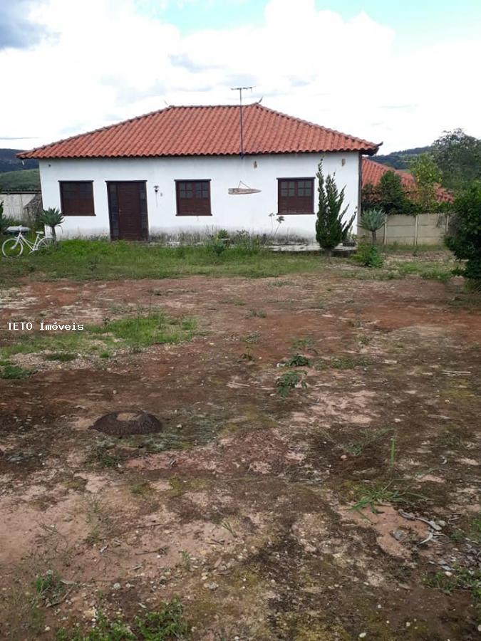 Fazenda à venda com 4 quartos, 1000m² - Foto 1