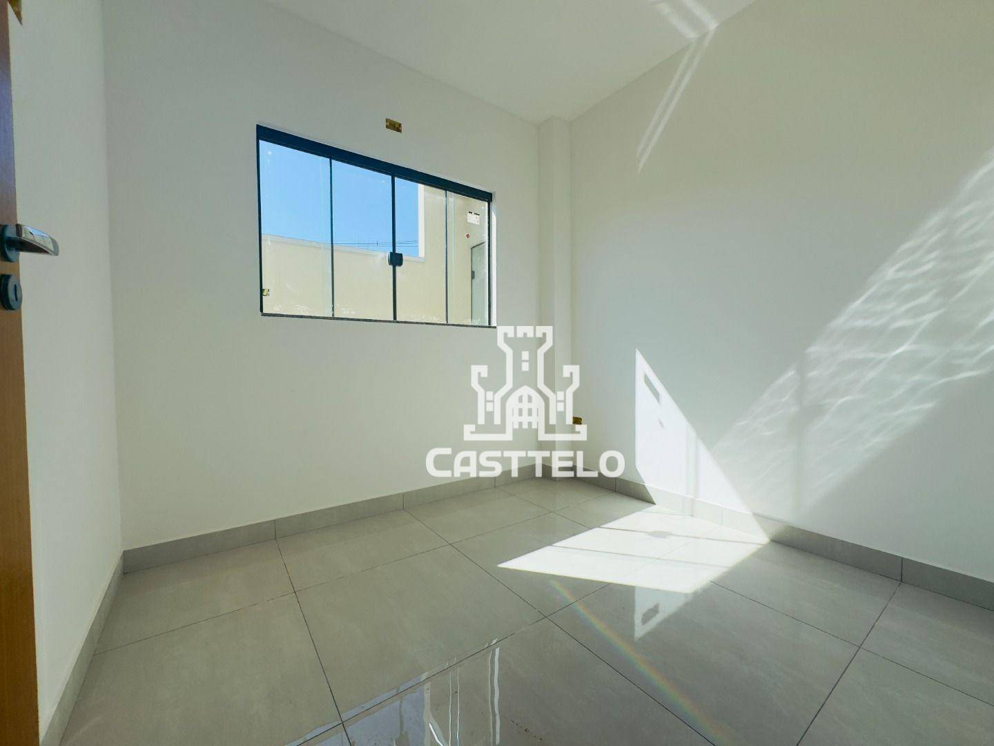 Casa à venda com 3 quartos, 84m² - Foto 13