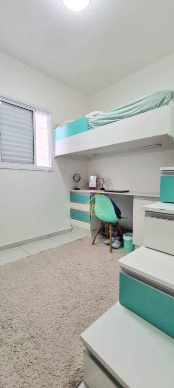 Apartamento à venda com 3 quartos, 77m² - Foto 13