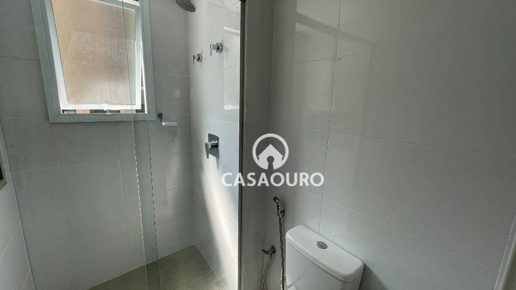 Apartamento para alugar com 3 quartos, 115m² - Foto 18