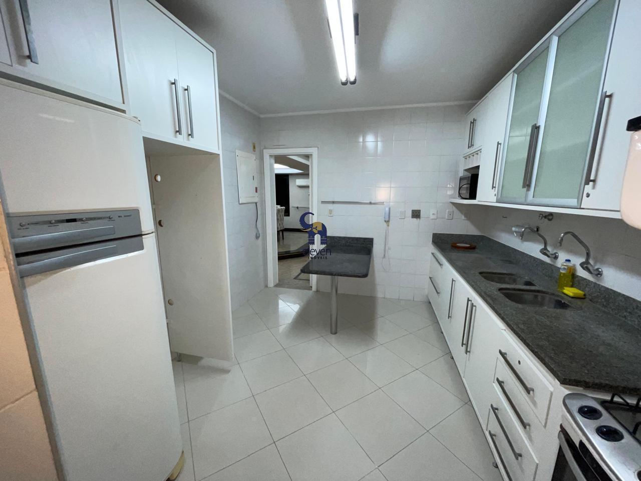 Apartamento para alugar com 4 quartos, 145m² - Foto 24