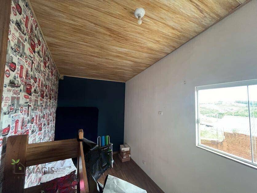 Casa à venda com 4 quartos, 230m² - Foto 13