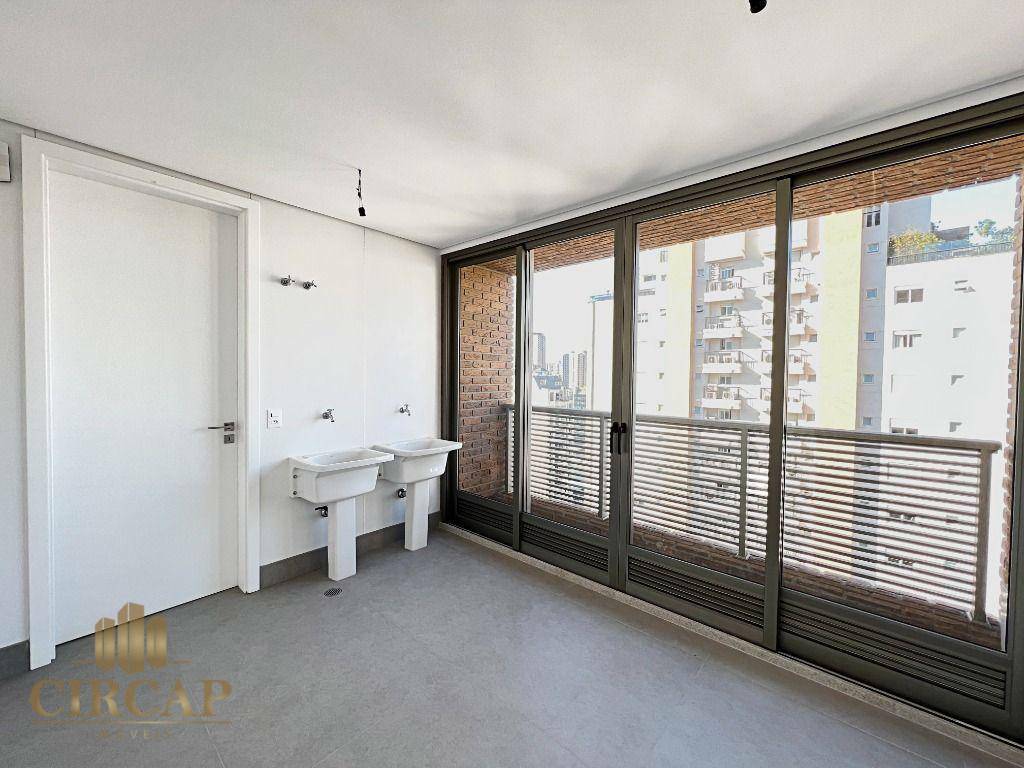 Apartamento à venda com 4 quartos, 335m² - Foto 18