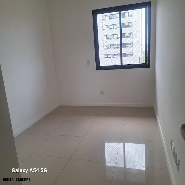 Apartamento para alugar com 3 quartos, 97m² - Foto 12