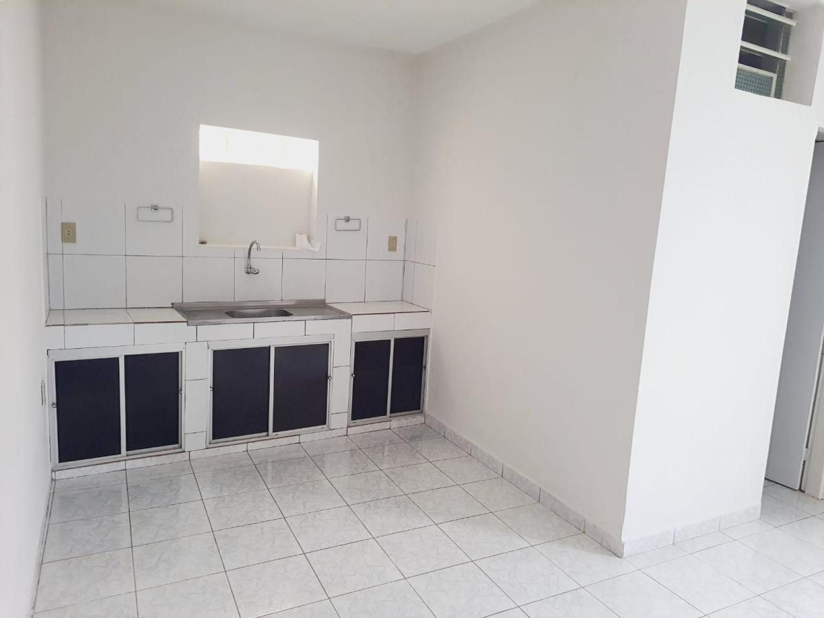 Casa para alugar com 3 quartos, 210m² - Foto 6