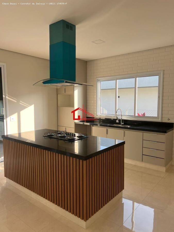 Casa de Condomínio à venda com 3 quartos, 286m² - Foto 5