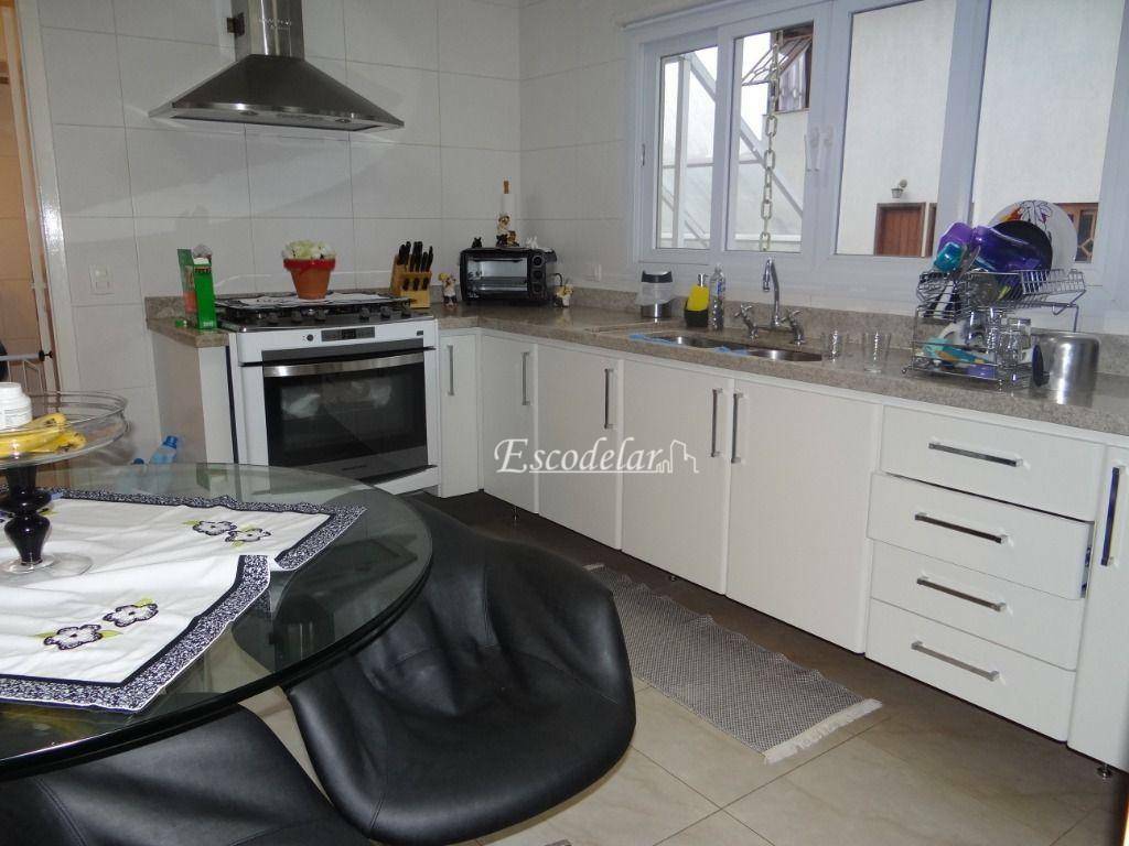 Casa de Condomínio à venda com 4 quartos, 650m² - Foto 2