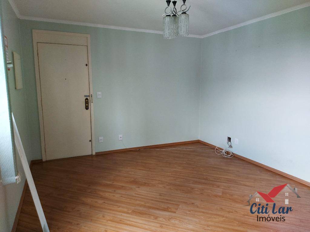 Apartamento para alugar com 2 quartos, 70m² - Foto 3