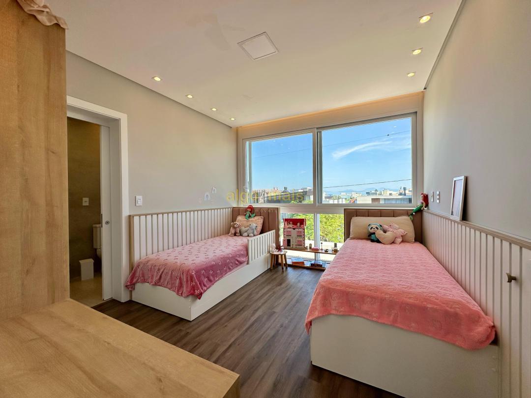 Casa de Condomínio à venda com 4 quartos, 270m² - Foto 28