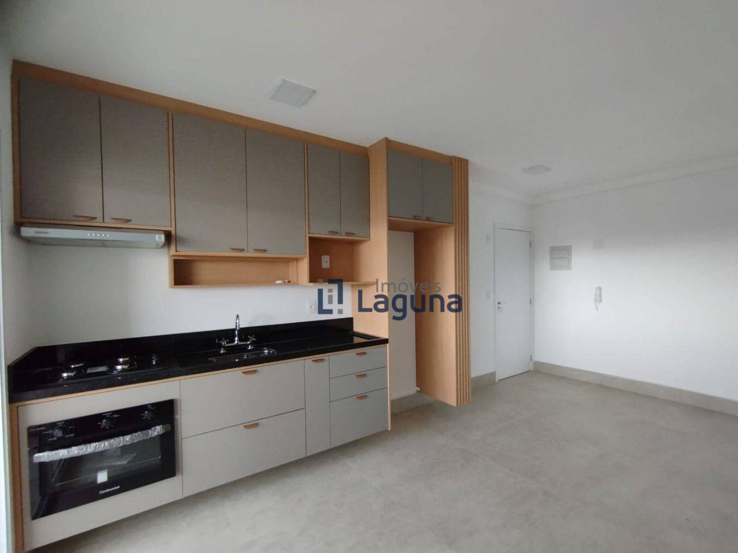 Apartamento à venda com 2 quartos, 70m² - Foto 6