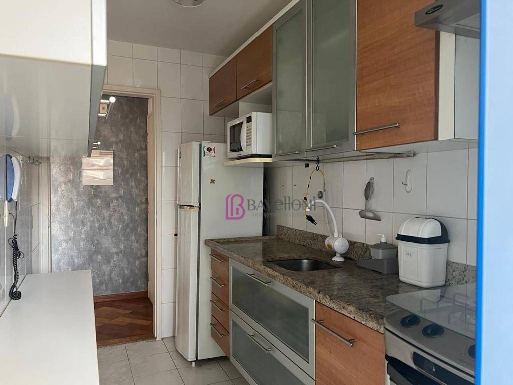 Apartamento para alugar com 2 quartos, 60m² - Foto 13