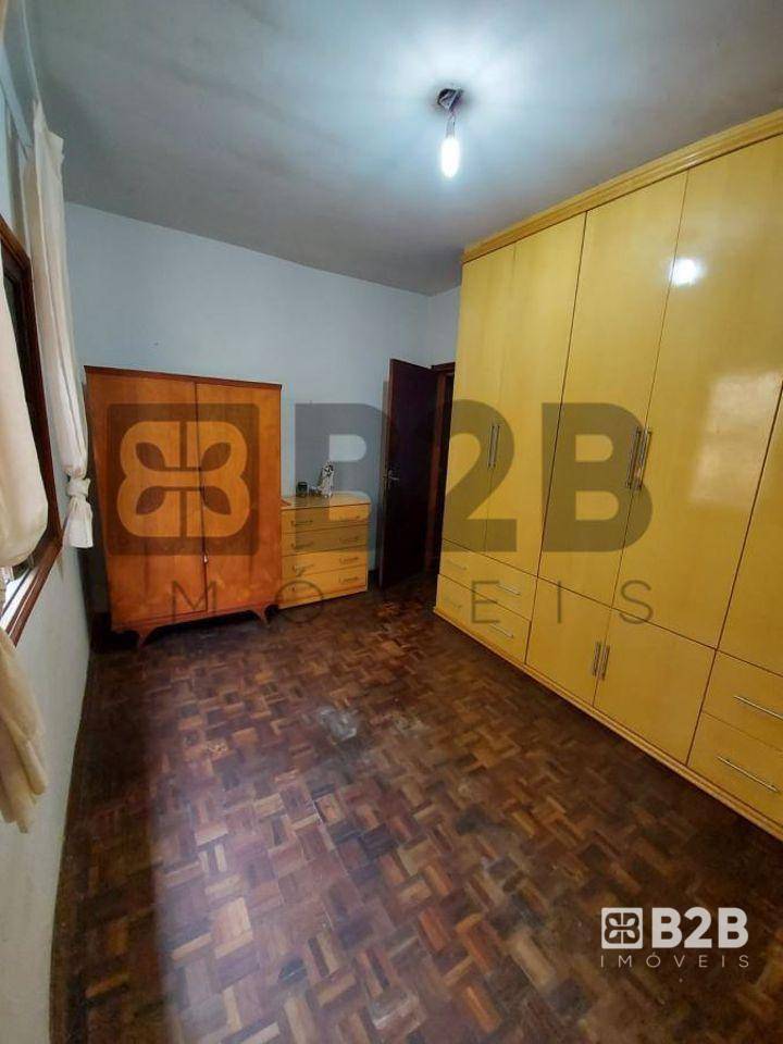 Casa à venda com 5 quartos, 232m² - Foto 24