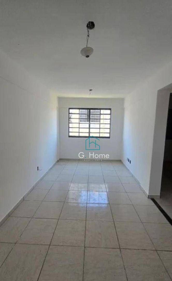 Apartamento à venda com 2 quartos, 45m² - Foto 2