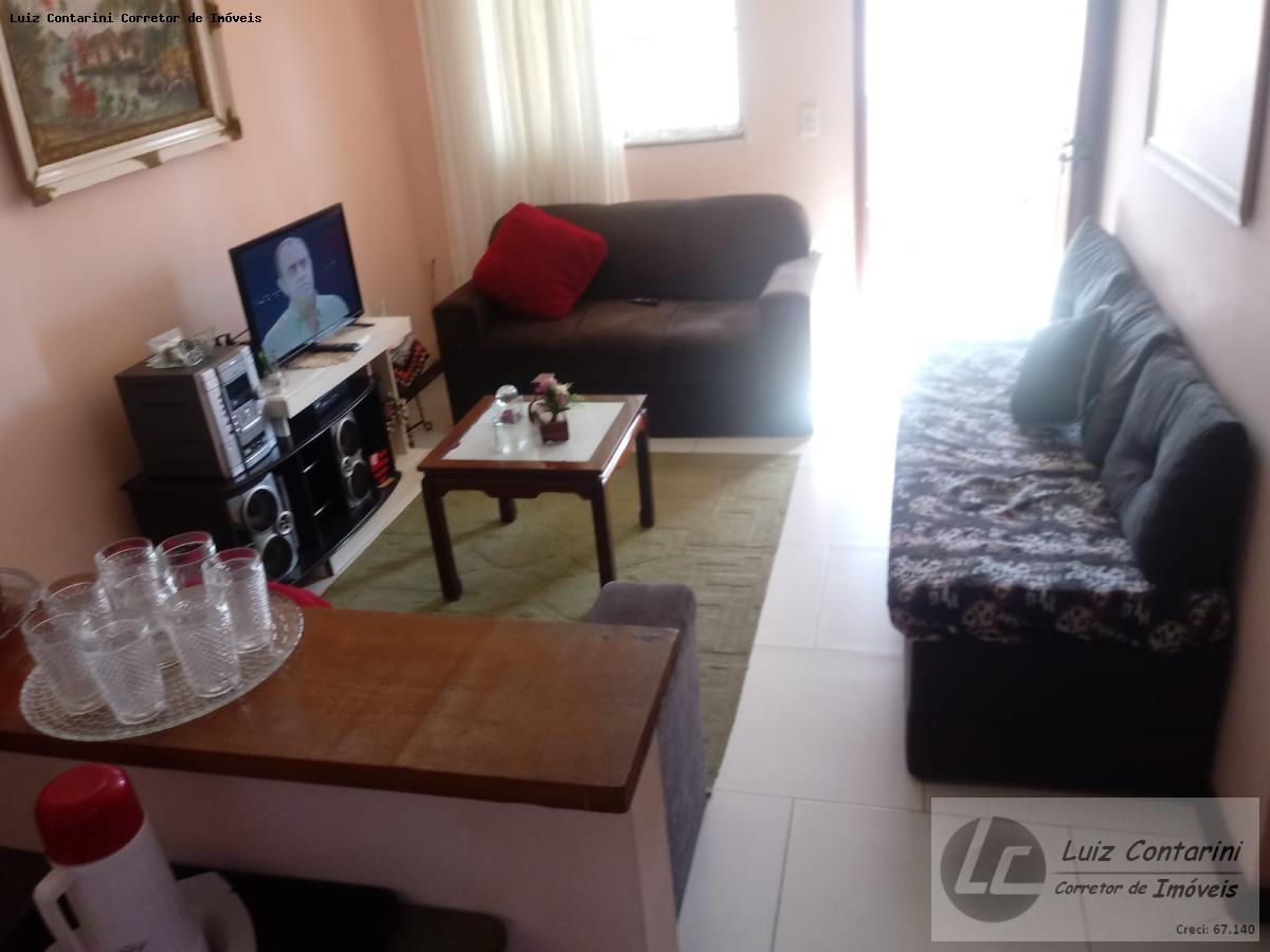 Casa de Condomínio à venda com 1 quarto, 50m² - Foto 2