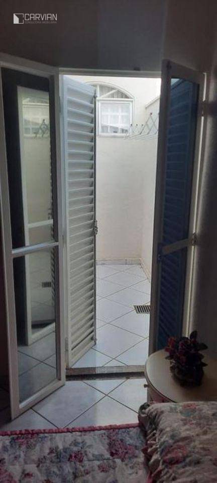 Casa à venda com 4 quartos, 199m² - Foto 12