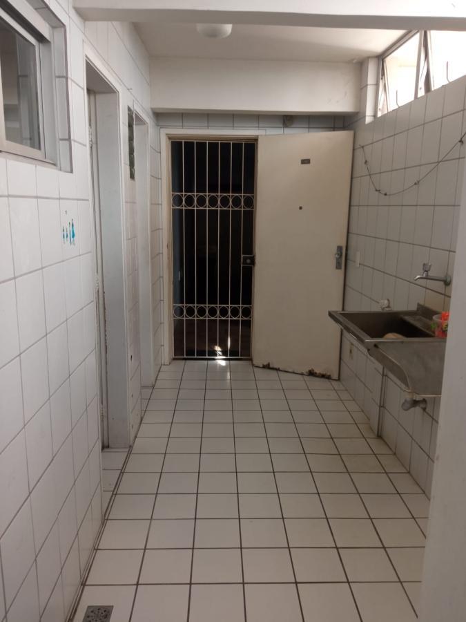 Apartamento à venda com 3 quartos, 160m² - Foto 19