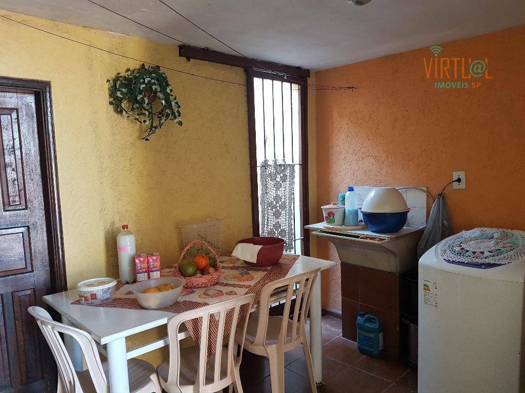 Casa à venda com 2 quartos, 81m² - Foto 11