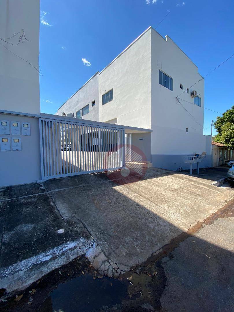 Apartamento para alugar com 2 quartos, 70m² - Foto 16