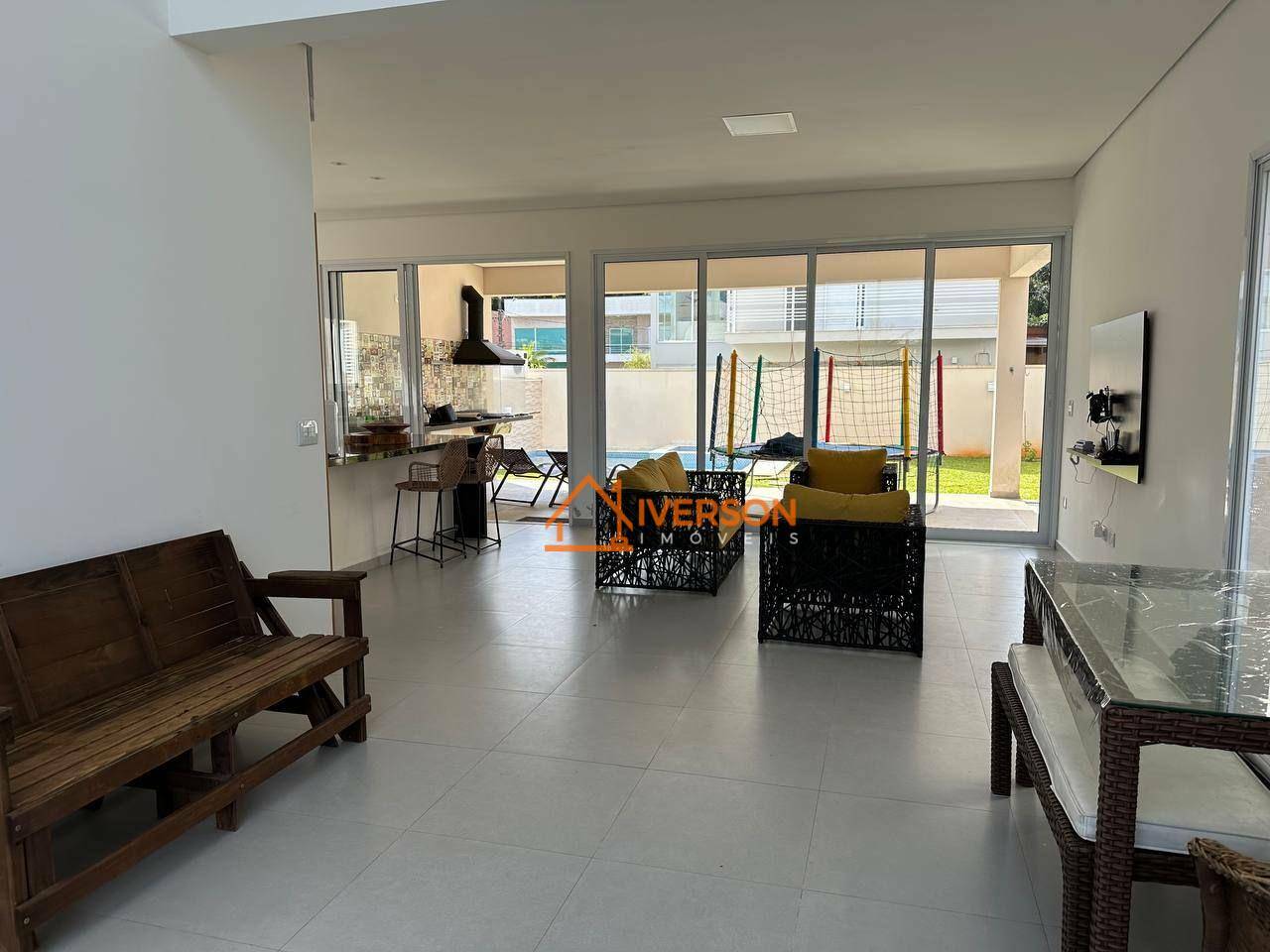 Sobrado à venda com 4 quartos, 189m² - Foto 4