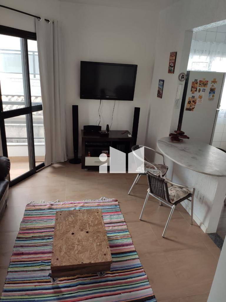 Apartamento à venda com 2 quartos, 75m² - Foto 11