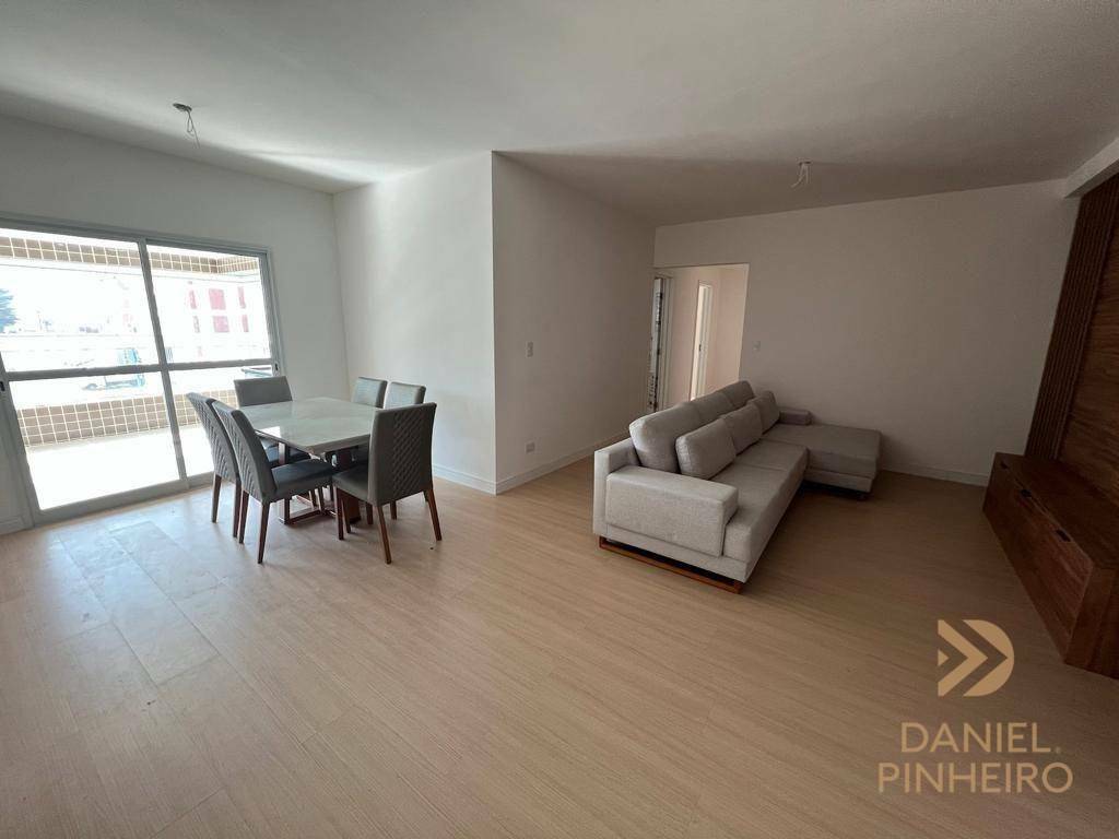 Apartamento à venda com 3 quartos, 117m² - Foto 11