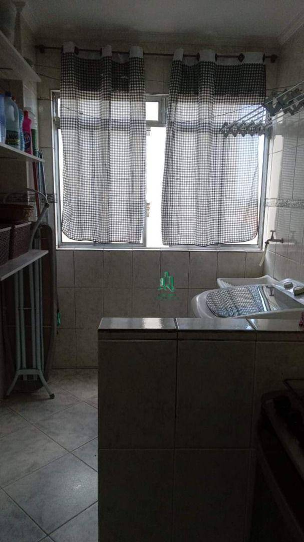 Apartamento à venda e aluguel com 2 quartos, 65m² - Foto 3