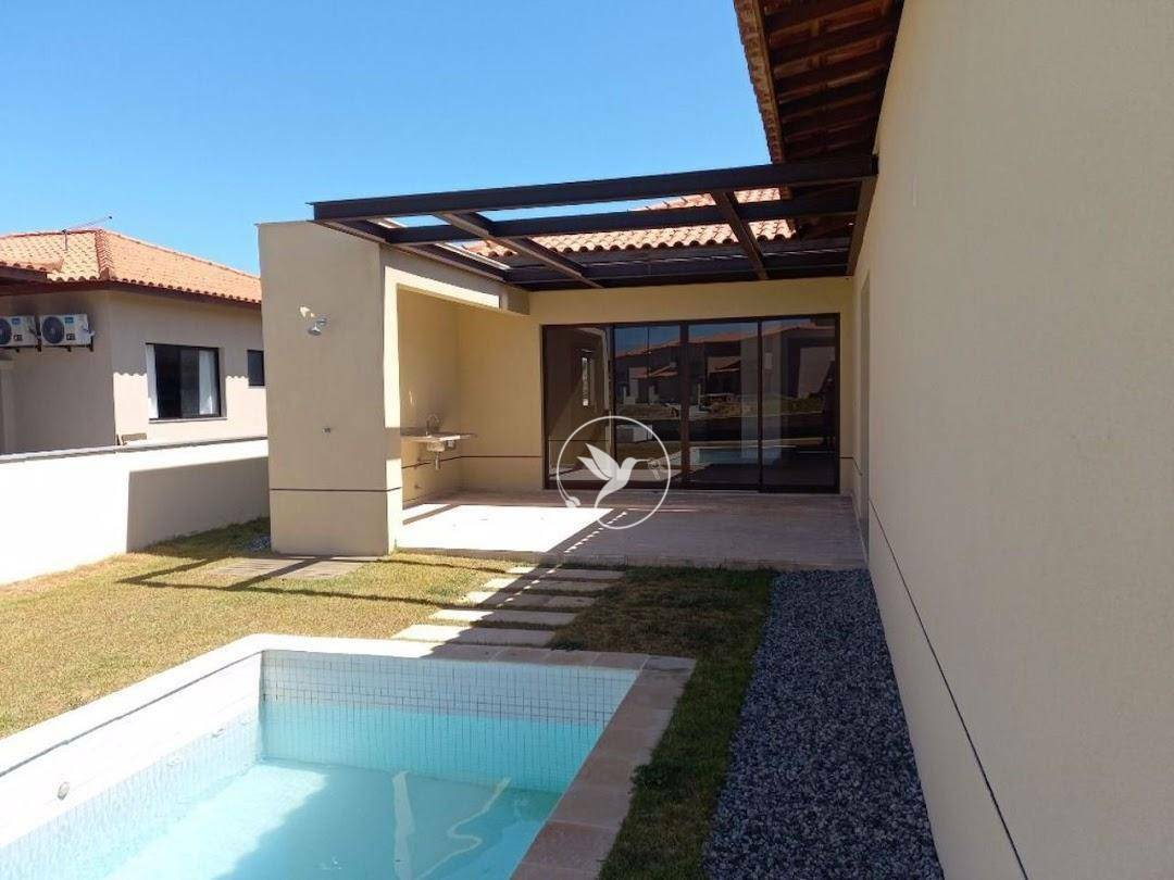 Casa de Condomínio à venda com 4 quartos, 173m² - Foto 1