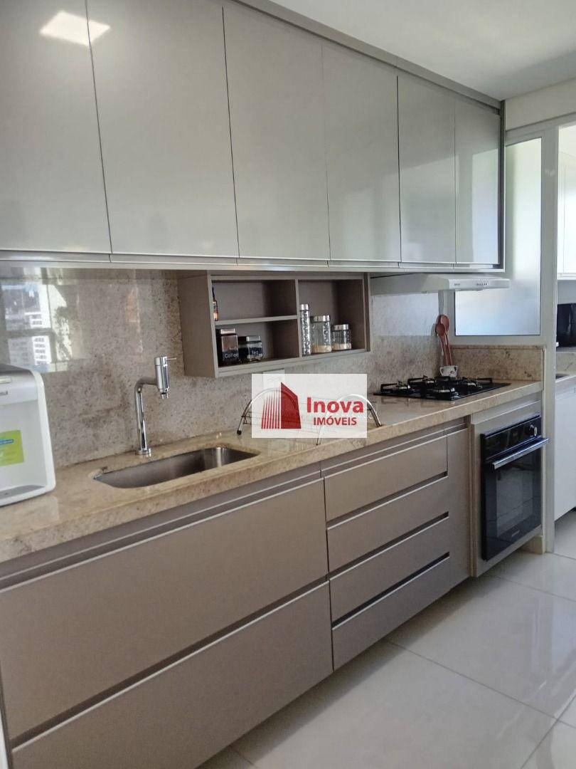 Apartamento à venda com 2 quartos, 85m² - Foto 17