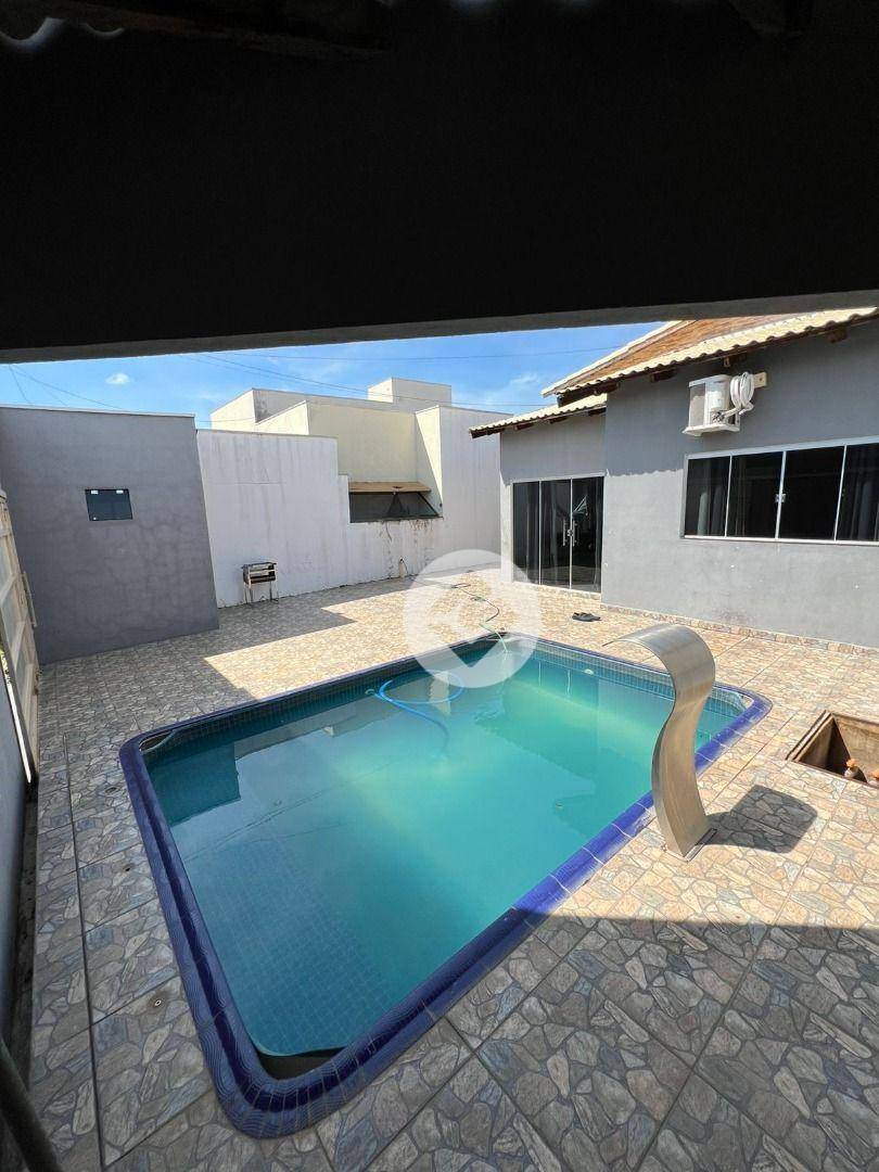 Casa, 2 quartos, 180 m² - Foto 1