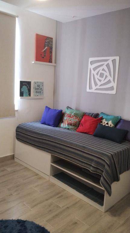 Apartamento à venda com 2 quartos, 75m² - Foto 12