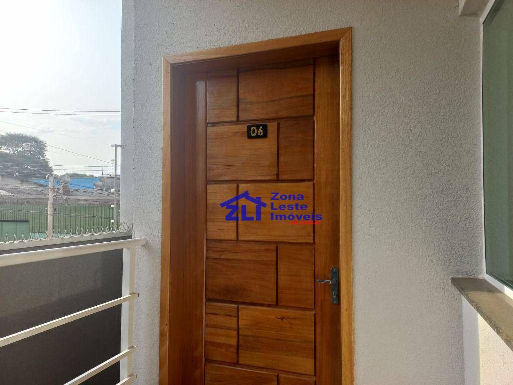 Apartamento à venda com 2 quartos, 42m² - Foto 2