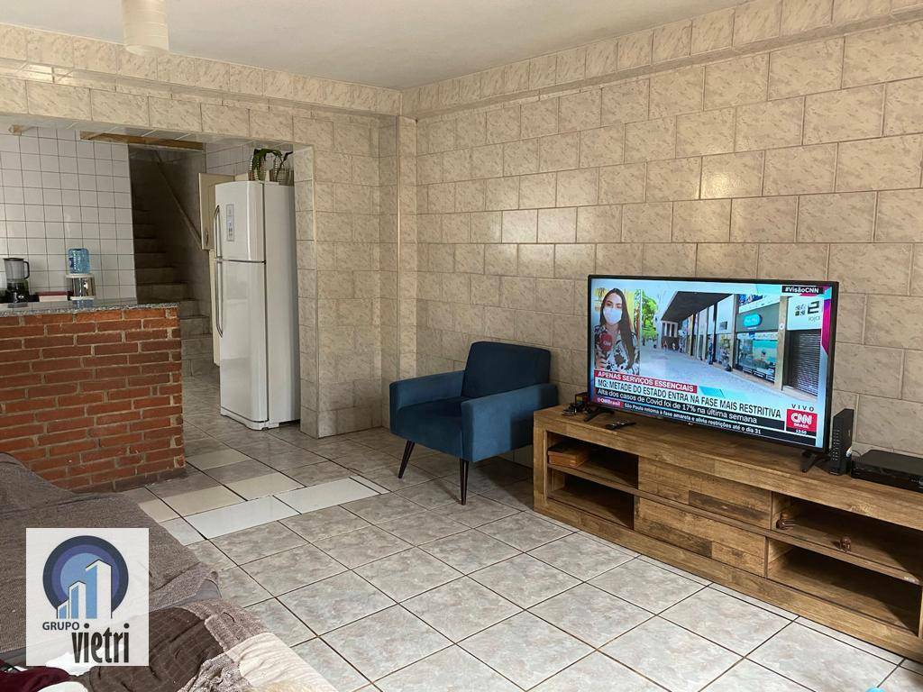 Casa à venda com 3 quartos, 180m² - Foto 7