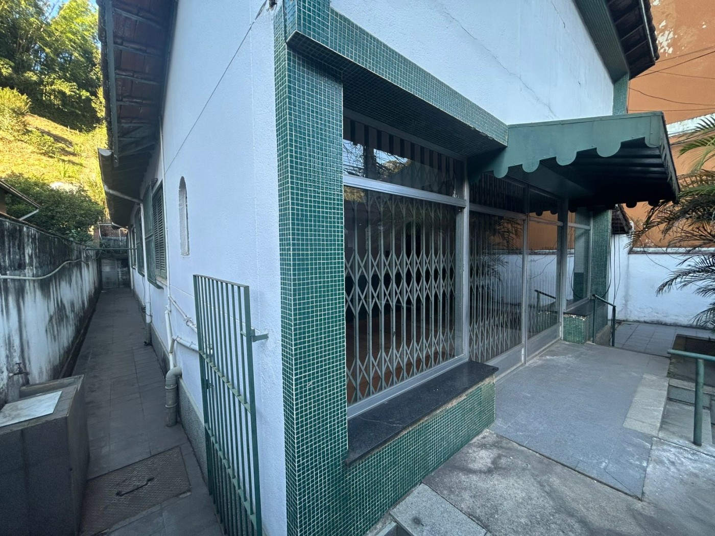 Casa à venda com 3 quartos, 250m² - Foto 3