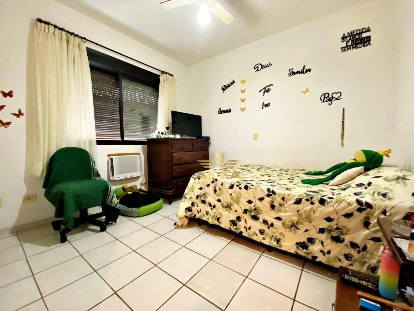 Apartamento à venda com 3 quartos, 150m² - Foto 6